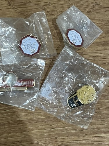 Vintage pin badge - bundle, old